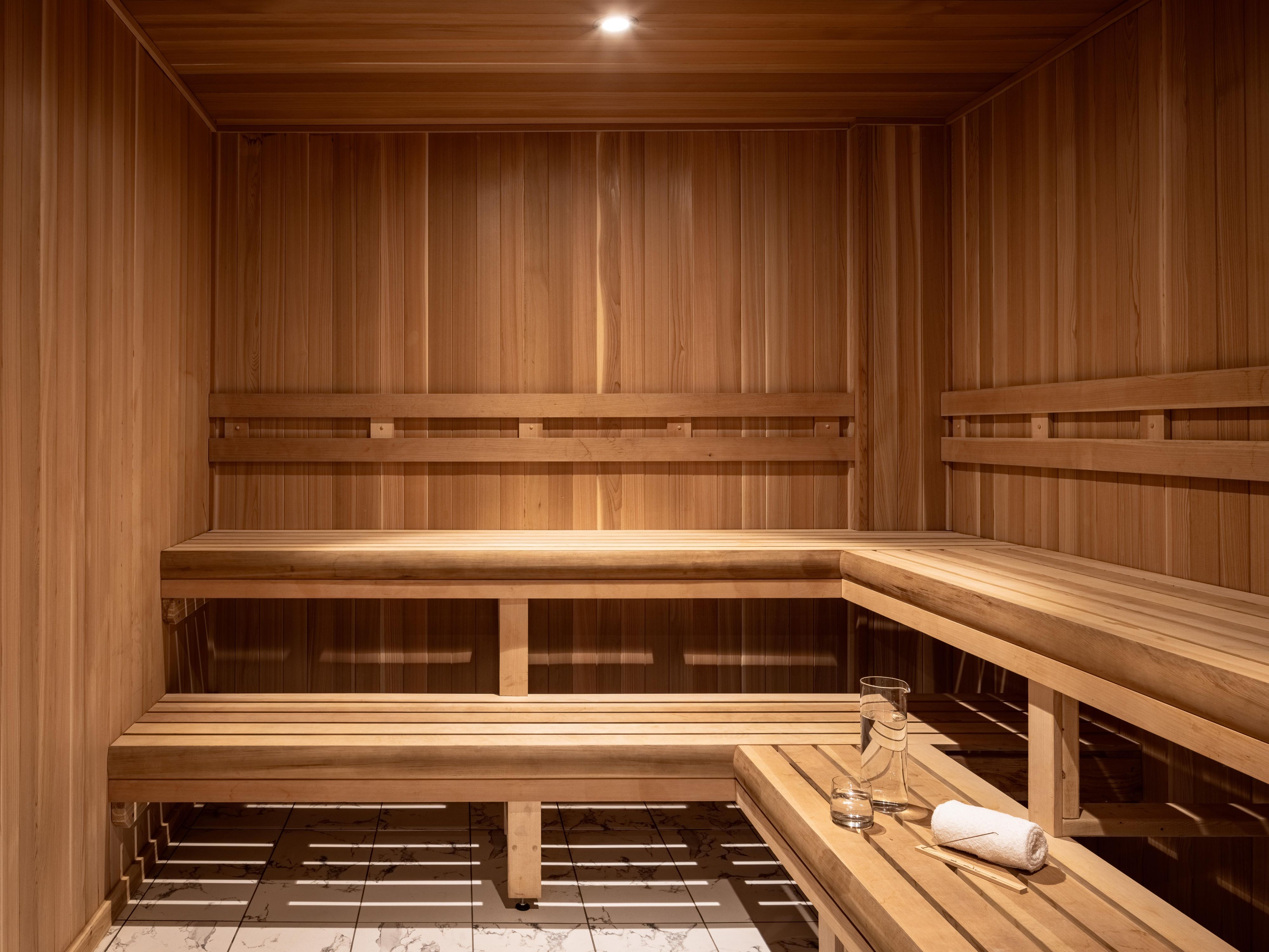 Crowne Plaza Suites MSP Airport – Mall of America — photo 9