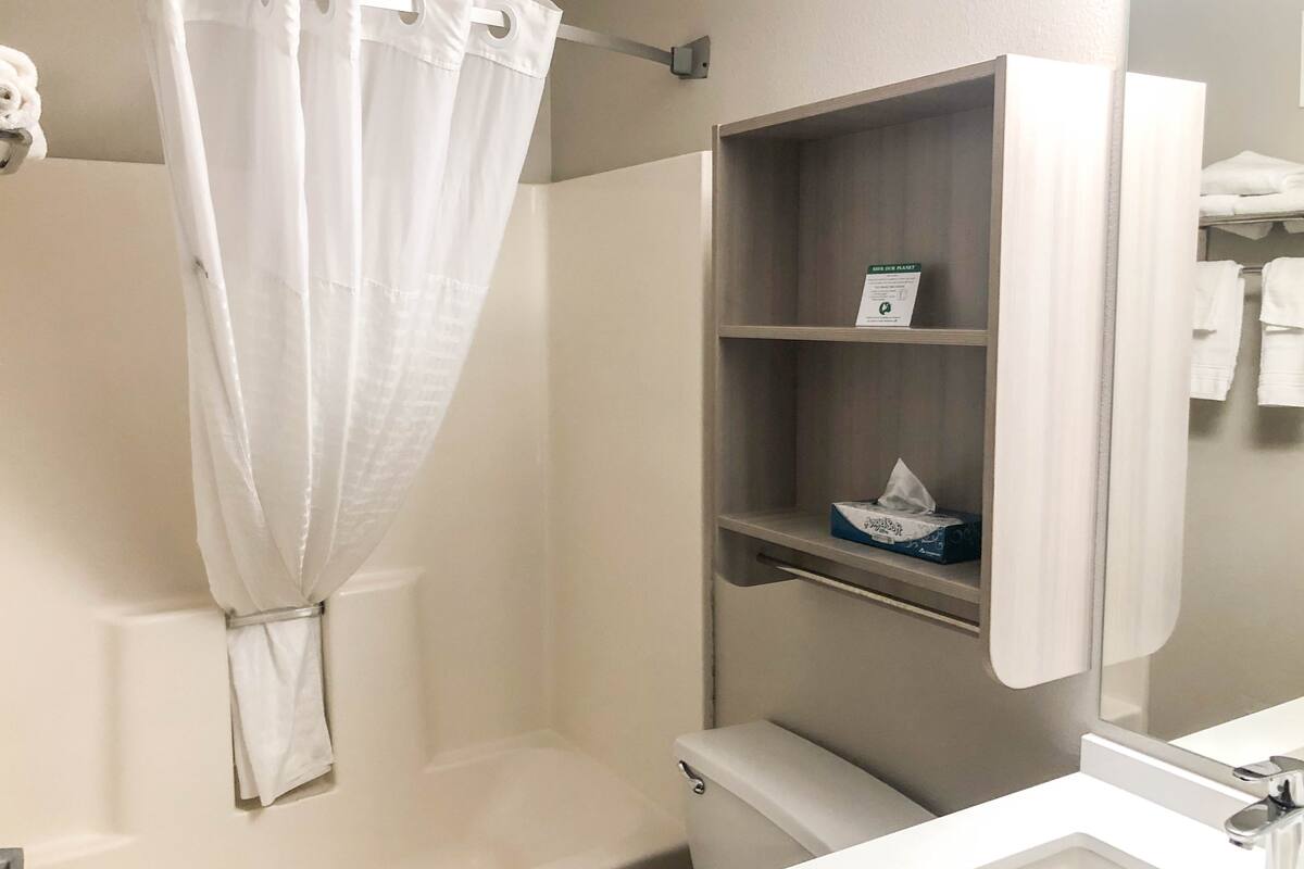 Microtel Inn & Suites – Eagan/St. Paul — photo 18