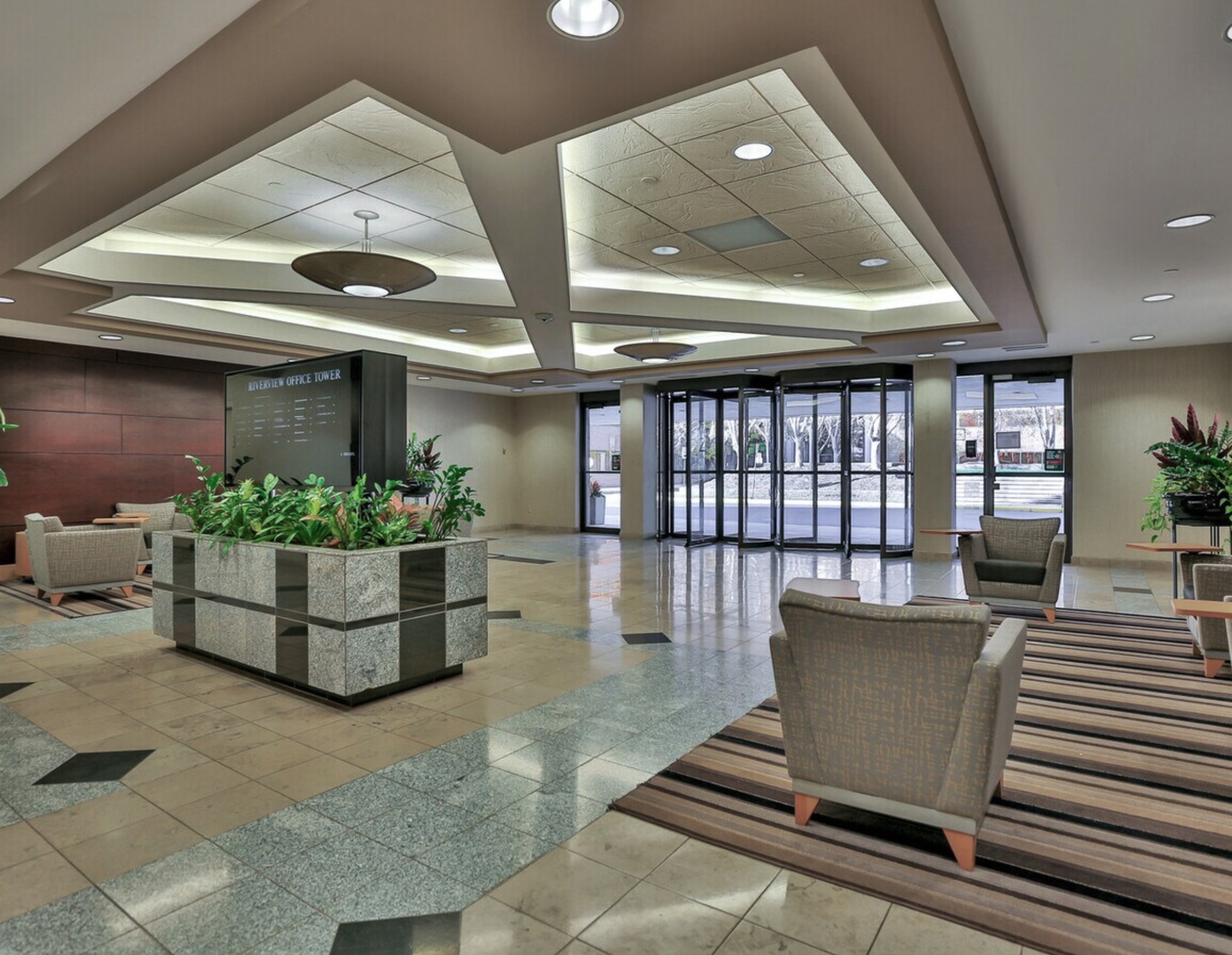 Riverview Office Tower — photo 2